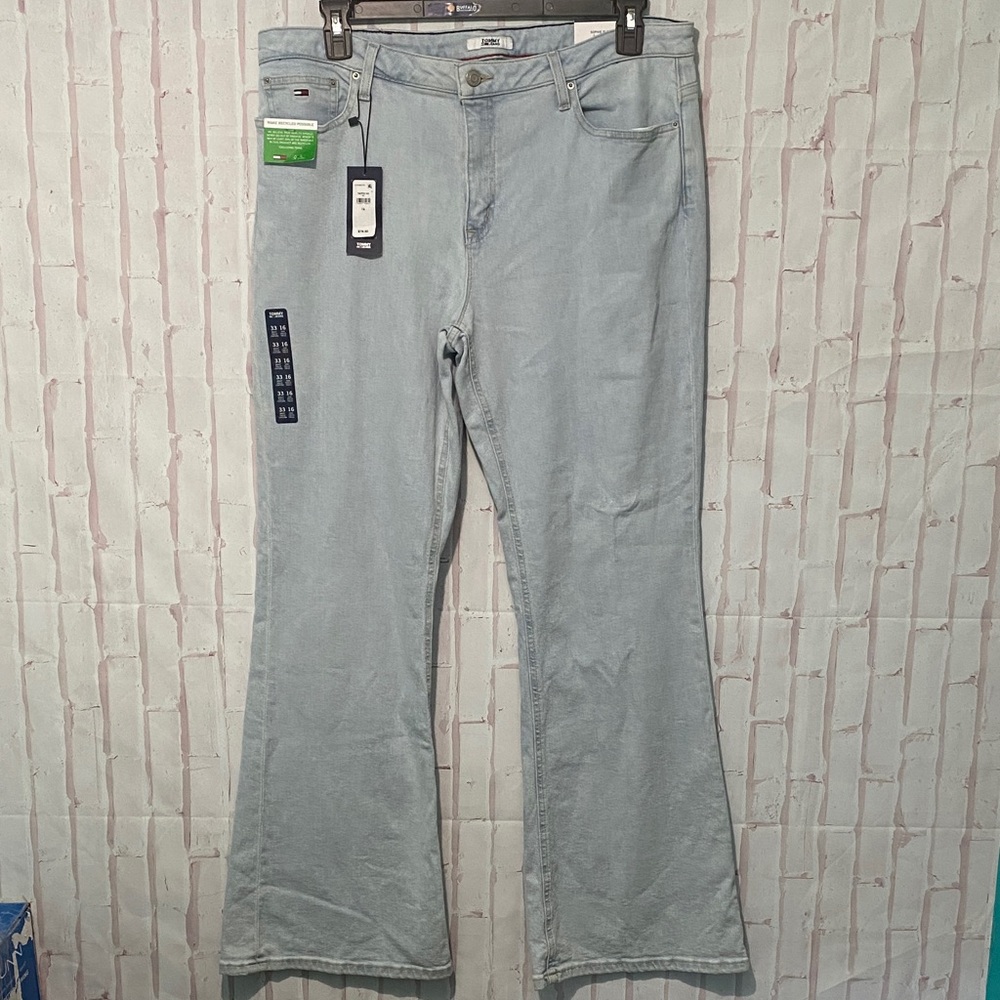 Tommy Hilfiger NWT Sophie Flare Low Rise Jeans Size 33/16